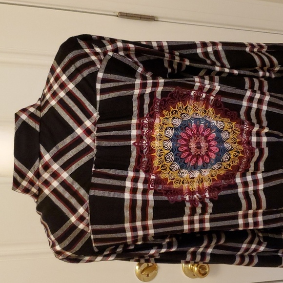 Long Plaid Tolani Shirt NWT - Picture 4 of 11